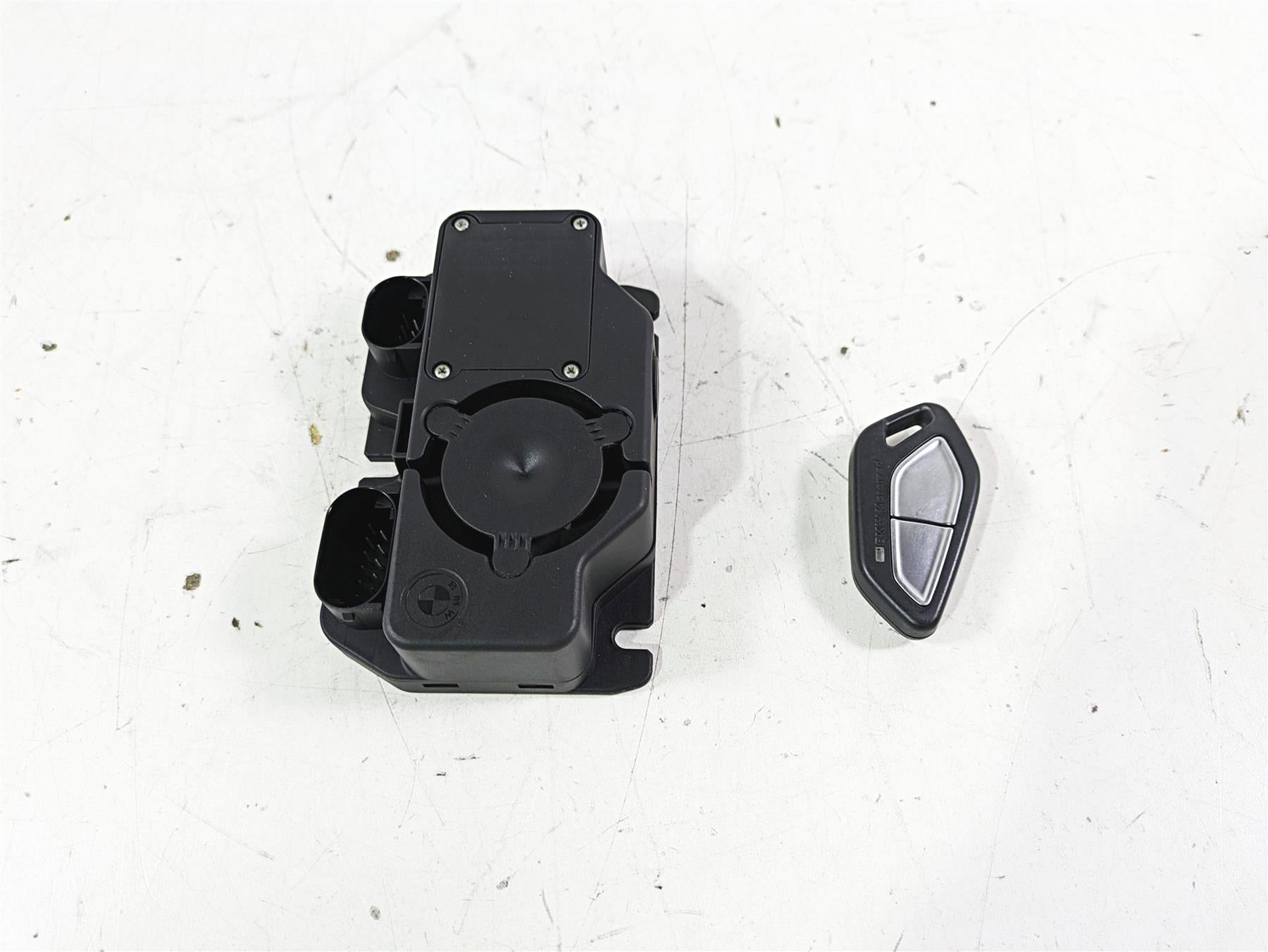 2014 BMW R1200 RT RTW K52 Alarm Control Unit Dwa Basic Low & Fob 77538554348 {{ shop.shopifyCountryName }} - Mototech271