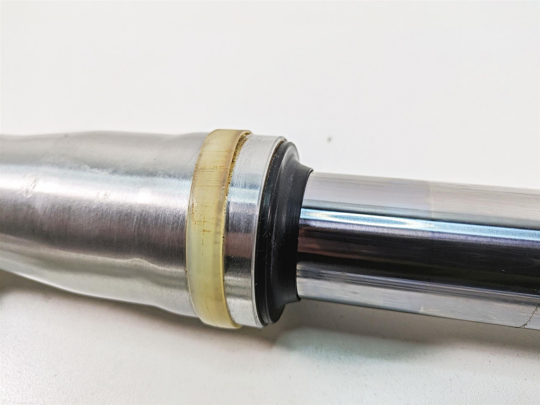 2006 Honda V-Twin VTX1300 R Straight Showa Front Fork Leg Set 41mm 51400-MEA-671 {{ shop.shopifyCountryName }} - Mototech271