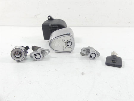 2013 Harley Touring FLTRX Road Glide Ignition Switch Key Lock Set 71572-06 {{ shop.shopifyCountryName }} - Mototech271