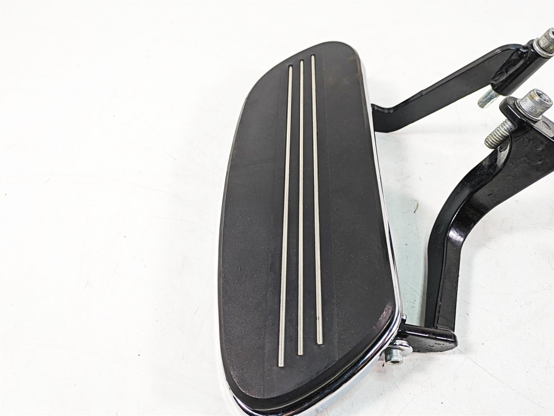2020 Harley Touring FLHX Street Glide Front Rear Floorboard Footpeg Set 50684-11 {{ shop.shopifyCountryName }} - Mototech271