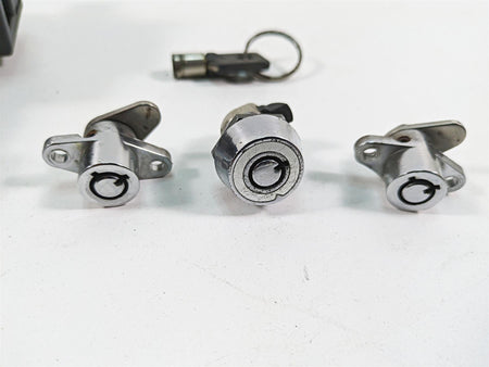 2006 Harley Touring FLHXI Street Glide Ignition Switch Key Lock Set 71572-06 {{ shop.shopifyCountryName }} - Mototech271