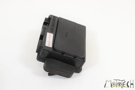 2005 Kawasaki ZZR1200 ZX1200 Ninja Fuse Junction Box Unit 26021-1108 {{ shop.shopifyCountryName }} - Mototech271