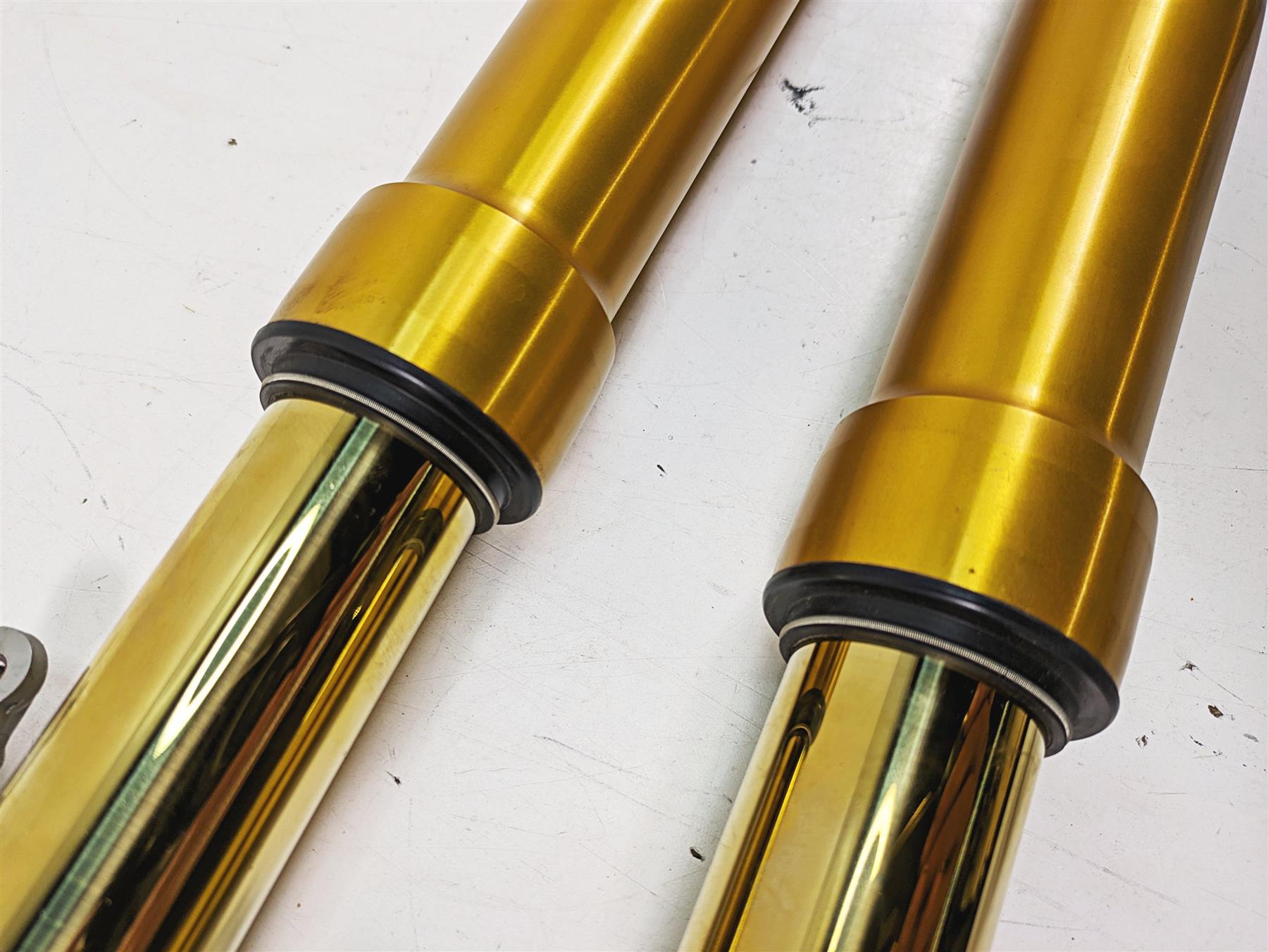 2020 Aprilia Tuono V4 Factory Ohlins Front Forks 776miles only 2B005517 2B005518 {{ shop.shopifyCountryName }} - Mototech271