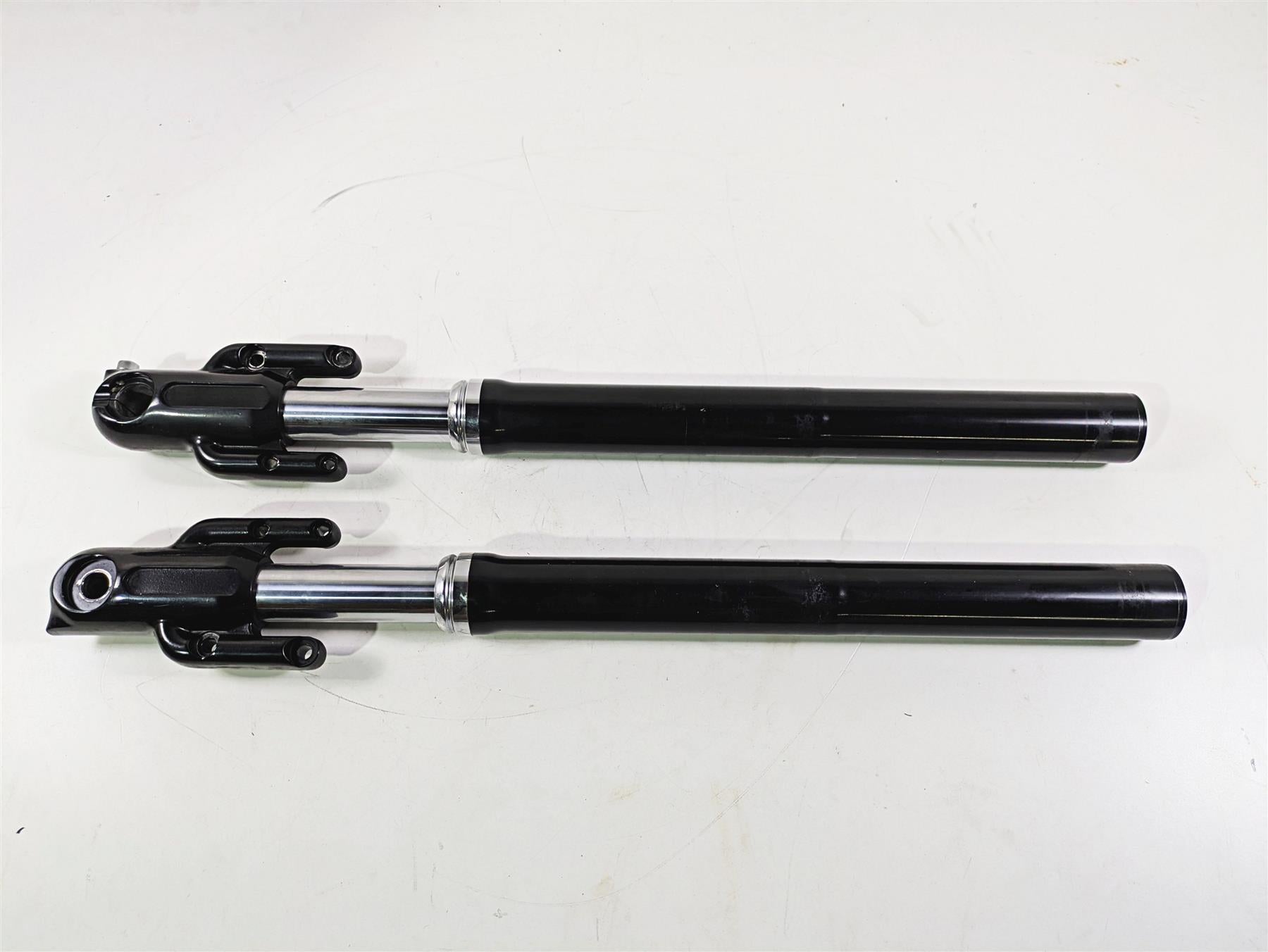 2016 Harley VRSCDX Night Rod Straight Front Fork Leg Set 45400004 45400003