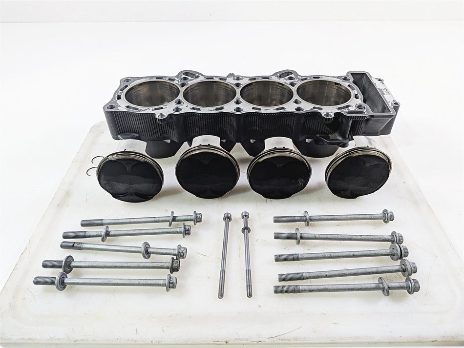 2023 Yamaha MT10 MTN1000 Cylinder Piston Jug Set B5Y-11311-00-00 B67-11631-00-00 {{ shop.shopifyCountryName }} - Mototech271