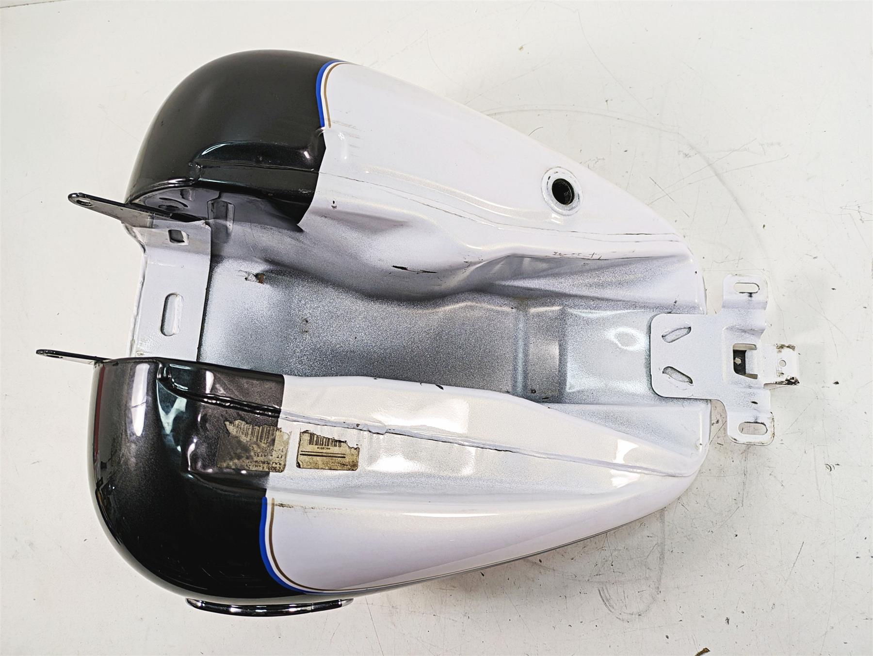 2008 Harley FLHTCU Electra Glide Fuel Gas Petrol Tank - No Dents 61356-08 {{ shop.shopifyCountryName }} - Mototech271