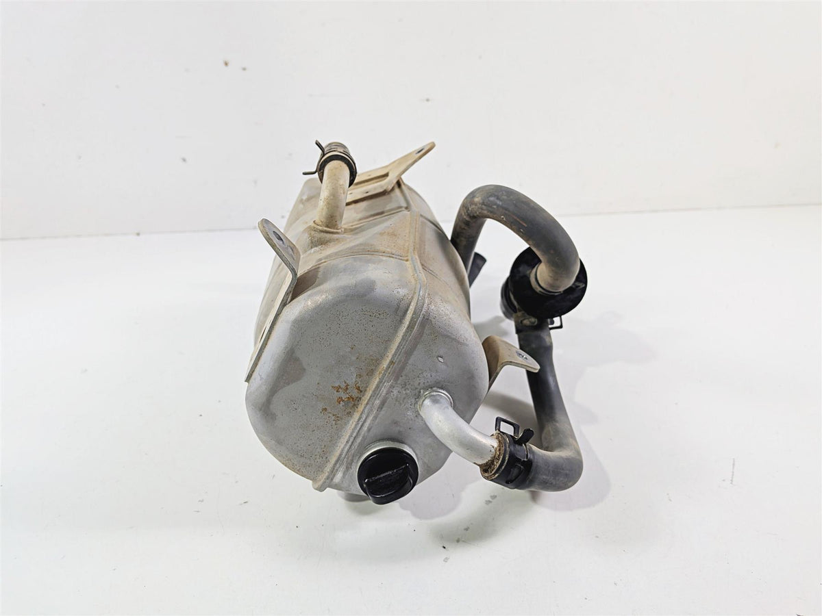 2017 Yamaha YXZ1000R EPS SS Oil Tank Reservoir 2HC-21751-00-00 {{ shop.shopifyCountryName }} - Mototech271
