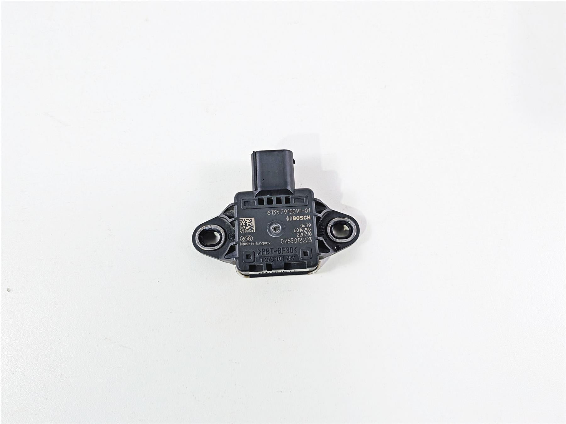 2023 BMW R nineT Scrambler K23 Bosch Lean Angle Fall Speed Sensor 61357915091 {{ shop.shopifyCountryName }} - Mototech271