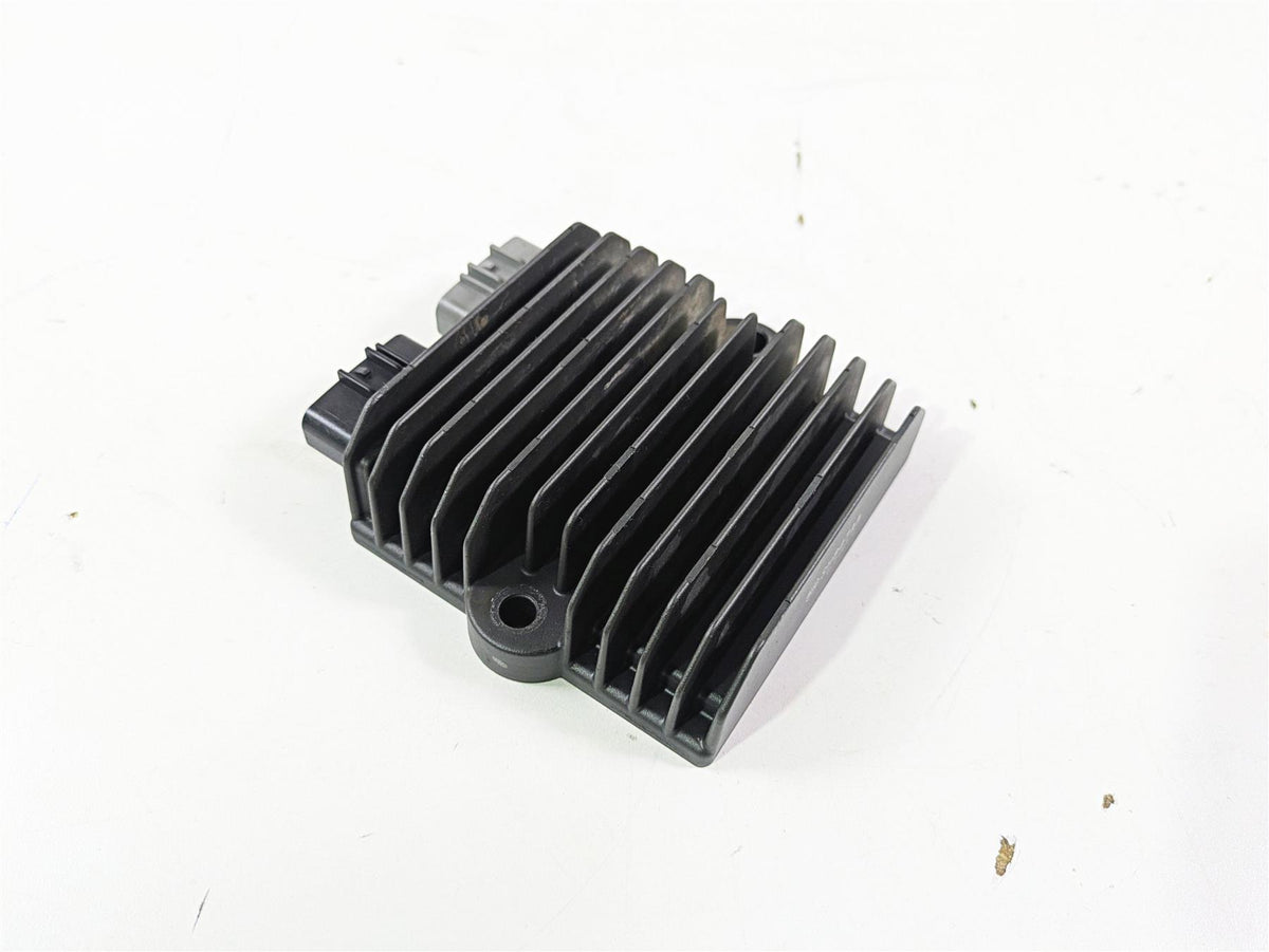 2020 Suzuki V-Strom 1050 XT Rectifier Voltage Regulator SH847AA 32800-31J00 {{ shop.shopifyCountryName }} - Mototech271