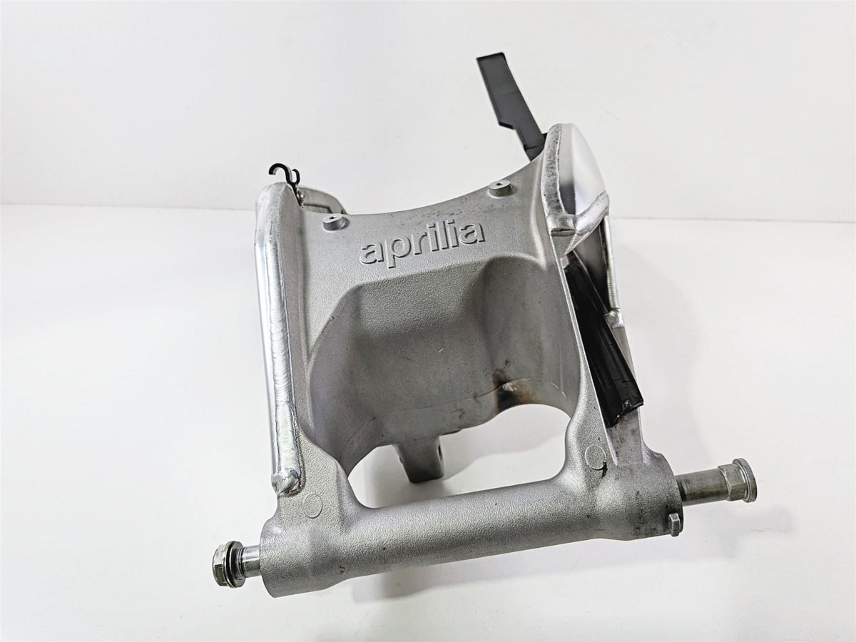 2014 Aprilia RSV4 RR Factory Rear Swing Arm Swingarm & Axle Set 858770 {{ shop.shopifyCountryName }} - Mototech271