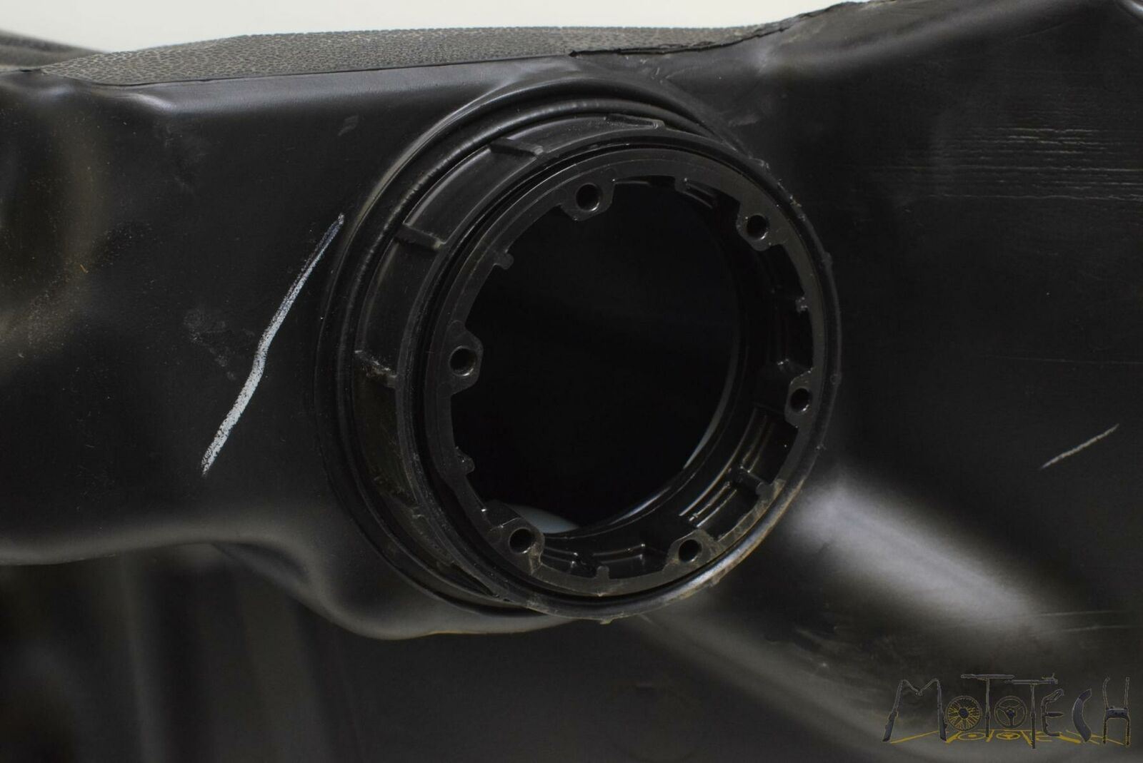 2013 Ski-Doo Summit SP 800R ETEC Fuel Gas Petrol Tank Reservoir 513033667 {{ shop.shopifyCountryName }} - Mototech271