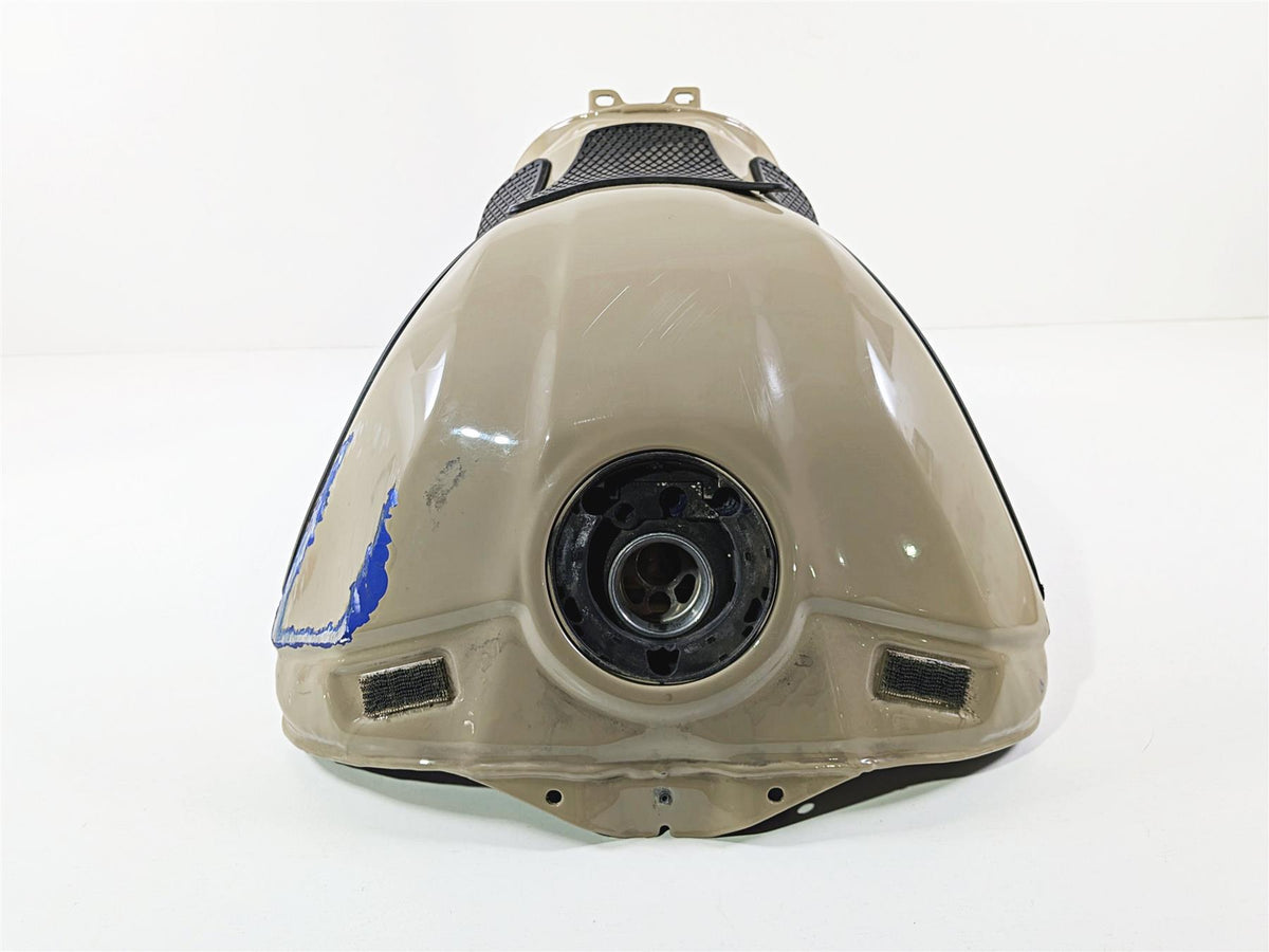 2016 Yamaha YZF R1 RN32 Fuel Gas Petrol Tank 2CR-YK241-00-P4 2CR-24110-00-P3 {{ shop.shopifyCountryName }} - Mototech271