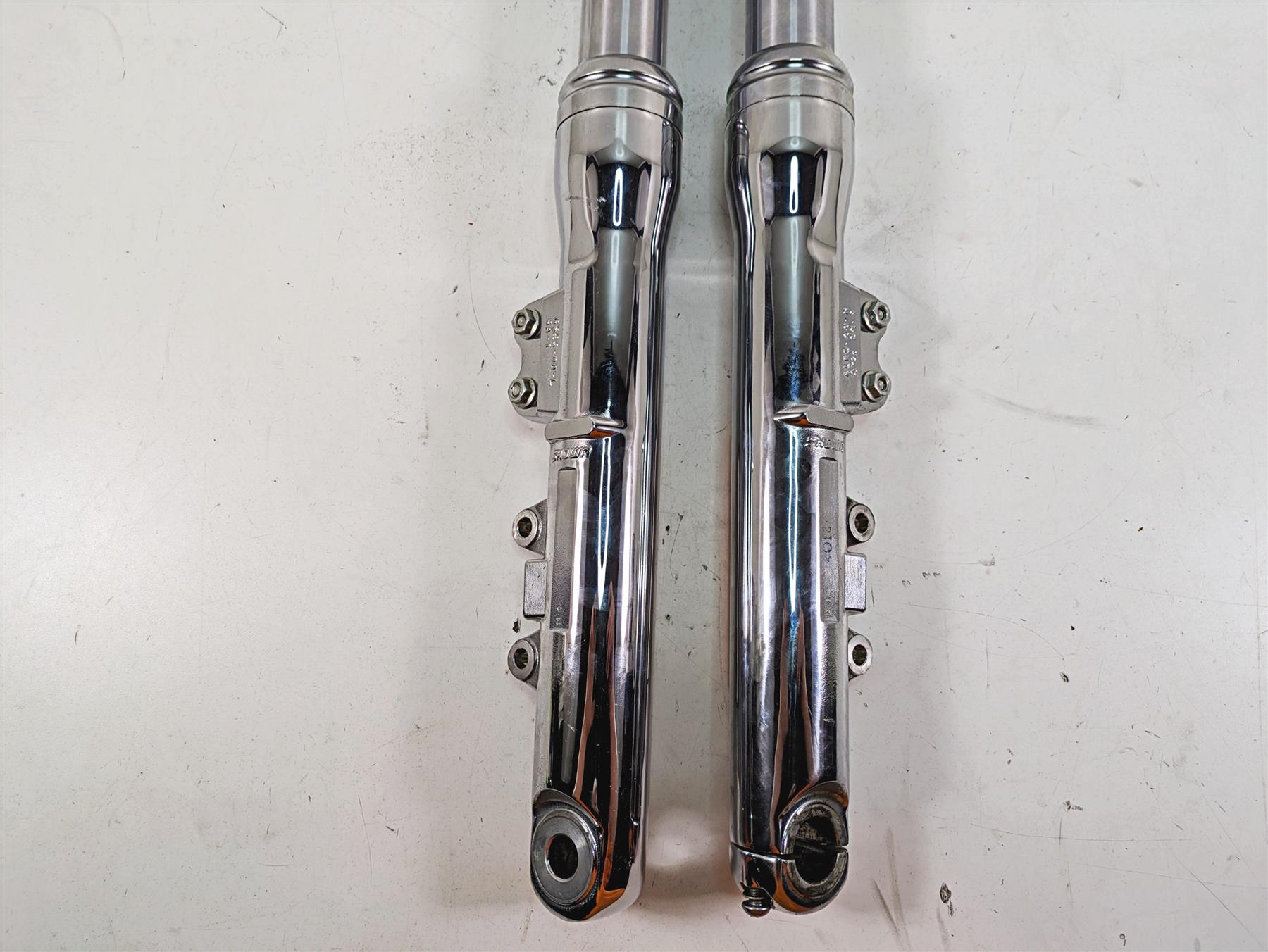 2009 Harley Dyna FXDFSE CVO Fat Bob Showa Dual Disc Front Fork Leg Set 48780-09 {{ shop.shopifyCountryName }} - Mototech271