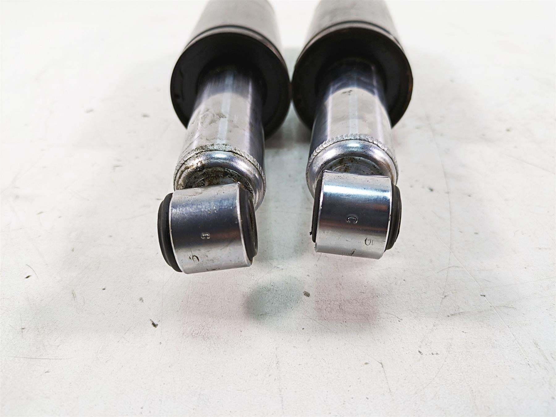 2009 Harley Touring FLHTCU Electra Glide Rear Air Shock Damper Set READ 54565-97 {{ shop.shopifyCountryName }} - Mototech271