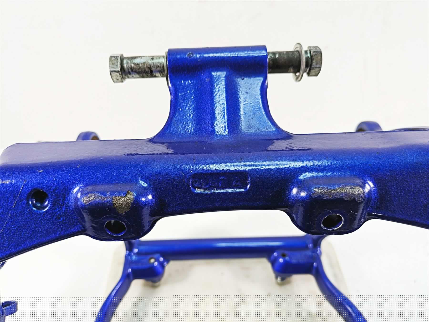 2009 Harley FXCWC Softail Rocker C Swingarm Swing Arm Flame Blue Pearl 47694-09 {{ shop.shopifyCountryName }} - Mototech271