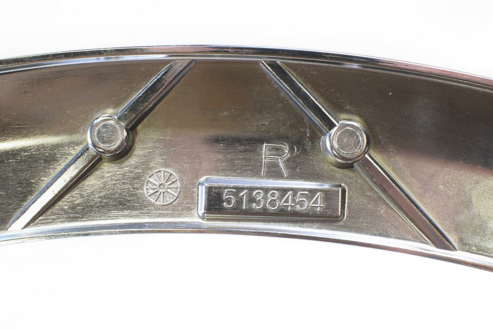 2014 Indian Chief Vintage Rear Fender Chrome Struts Covers 5138453 {{ shop.shopifyCountryName }} - Mototech271