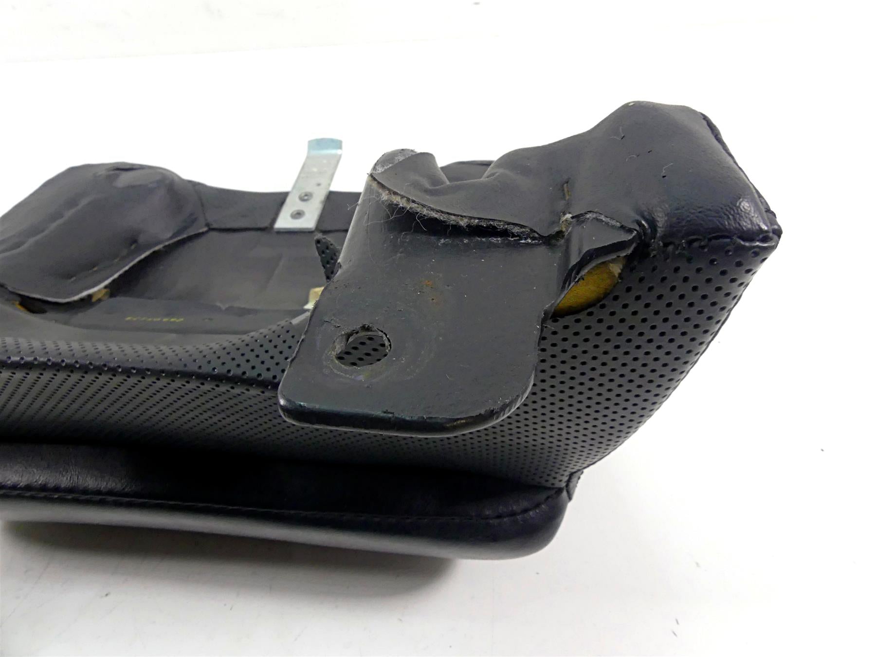 2015 Harley VRSCF Muscle V-Rod Rear Passenger Seat Saddle Pillion 52438-09 {{ shop.shopifyCountryName }} - Mototech271