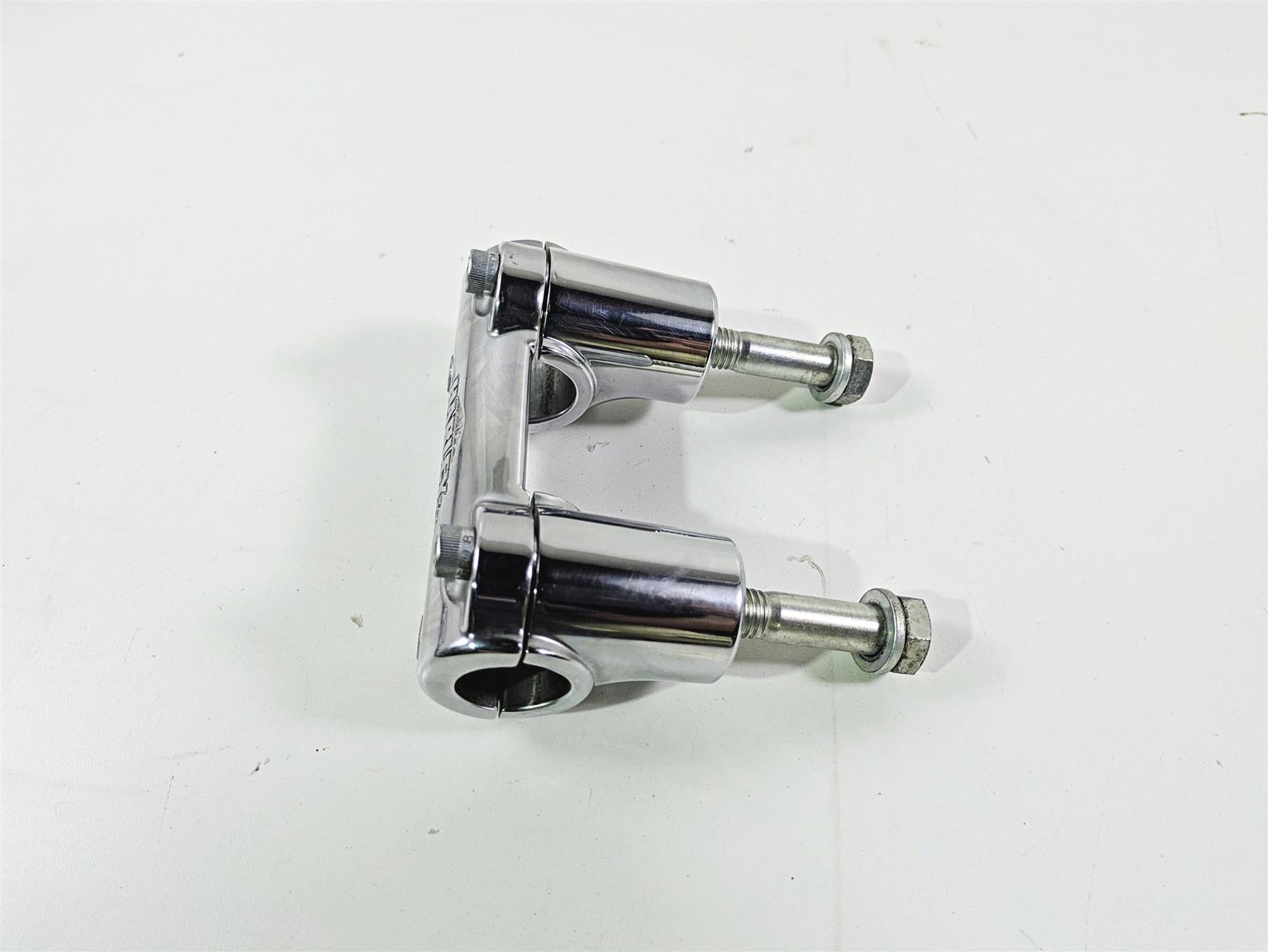 2017 Harley Softail Heritage Classic FLSTC Handlebar Riser Set 55984-07 56998-09 {{ shop.shopifyCountryName }} - Mototech271
