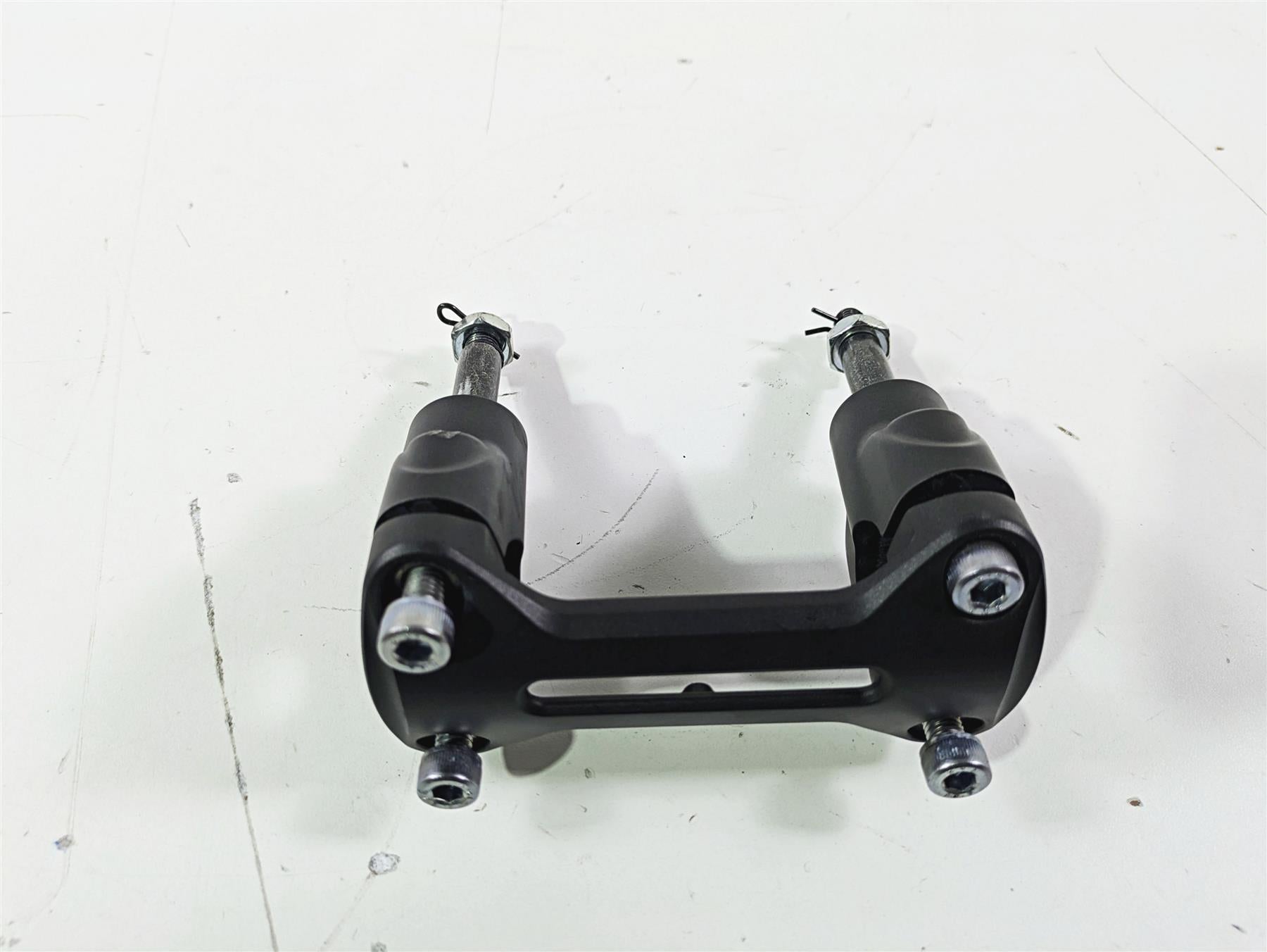 2022 Kawasaki ZR900RS Cafe Handlebar Riser Holder Mount Set 46012-0382-18R {{ shop.shopifyCountryName }} - Mototech271