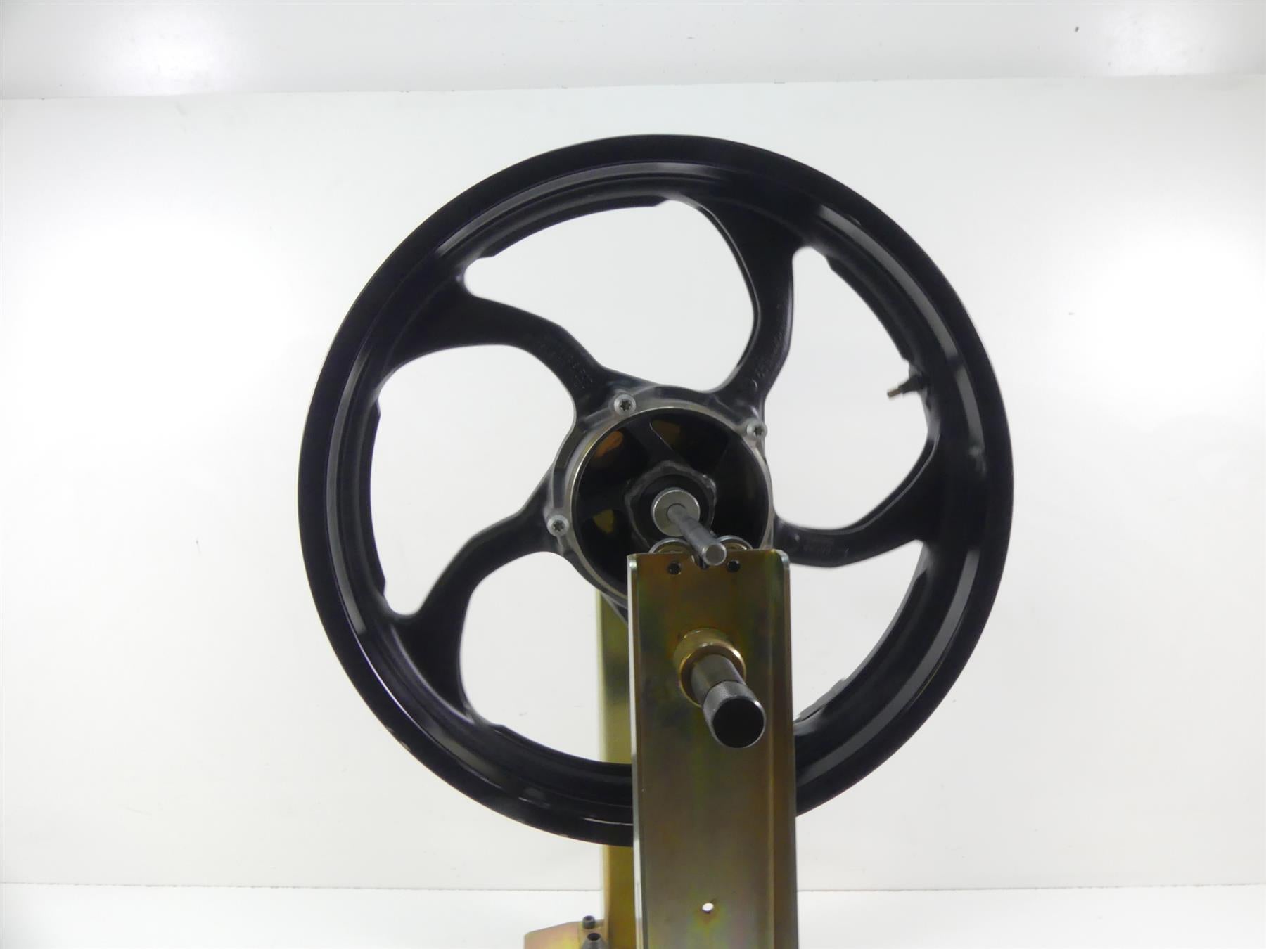 2013 Yamaha VMX17 V-Max 1700 Straight Front Wheel Rim 18x3.5 2S3-25168-00-98 {{ shop.shopifyCountryName }} - Mototech271