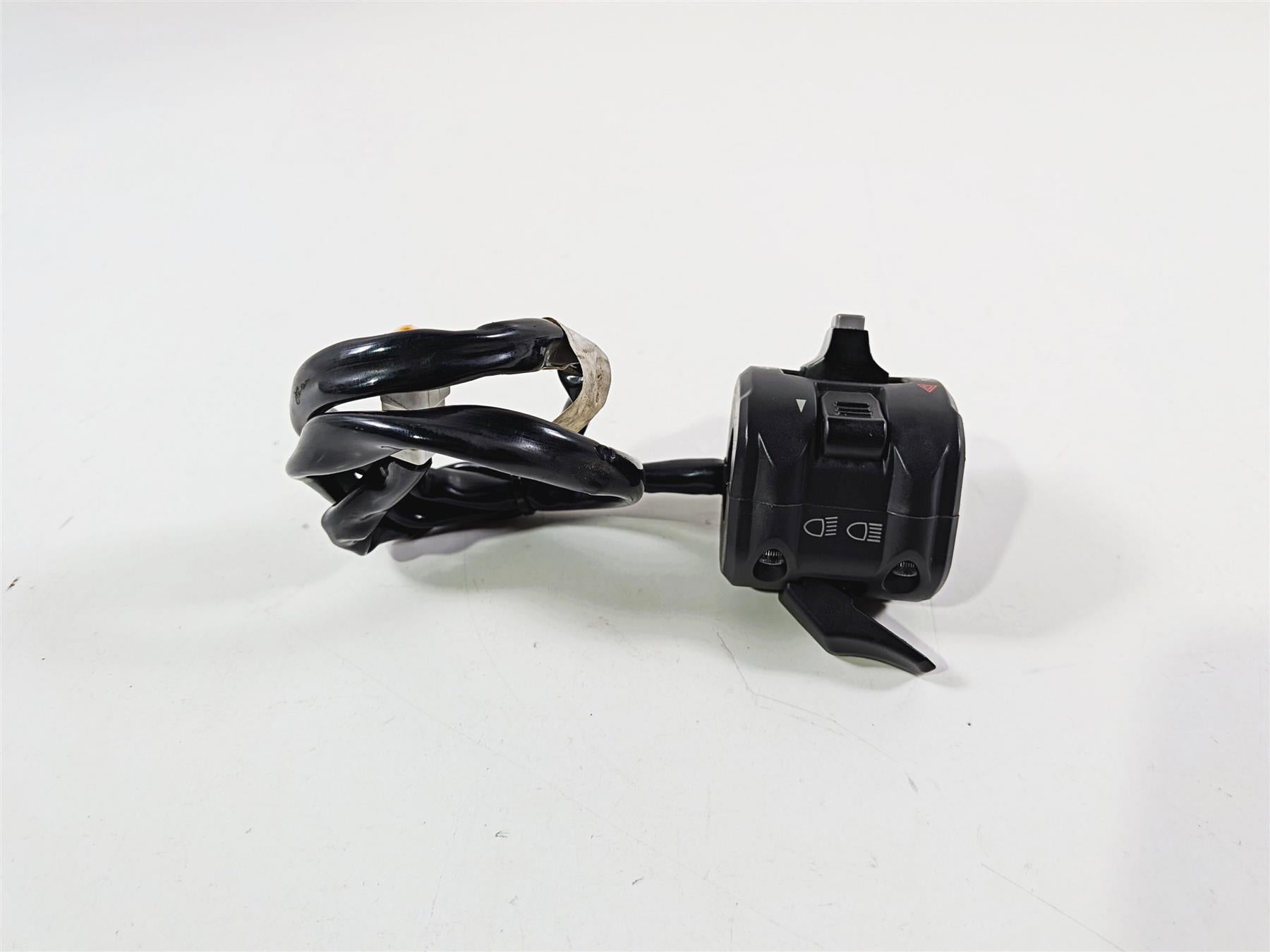 2017 Ducati Panigale 1299 Left Hand Light Horn Blinker Control Switch 65110132A-Mototech271