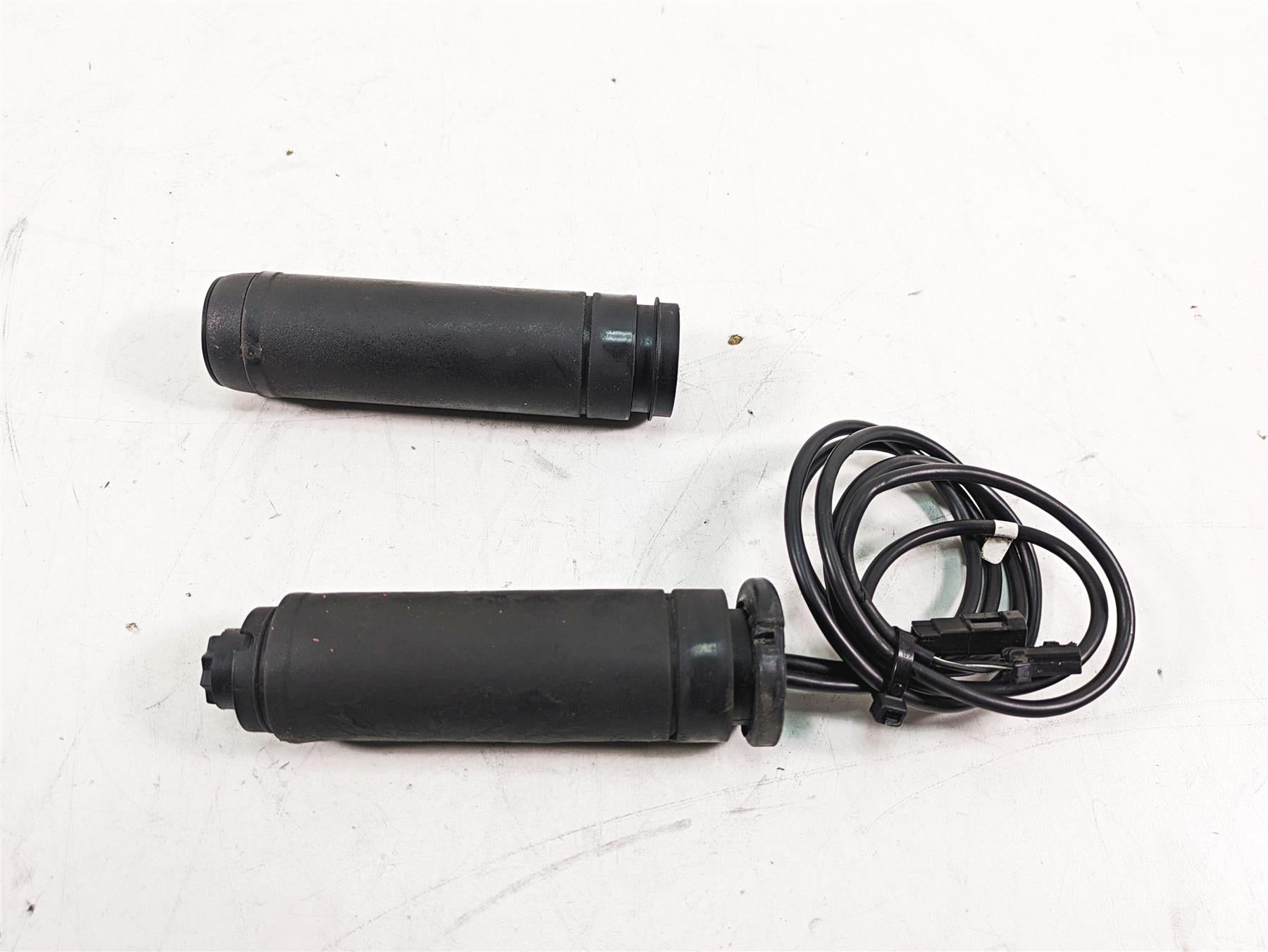 2014 Harley Touring FLHTK Electra Glide Heated Hand Grip Set - Read 56209-10A {{ shop.shopifyCountryName }} - Mototech271