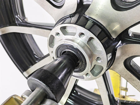 2017 Indian Chieftain Limited Straight Front Wheel Rim 19x3.5 1523059 {{ shop.shopifyCountryName }} - Mototech271