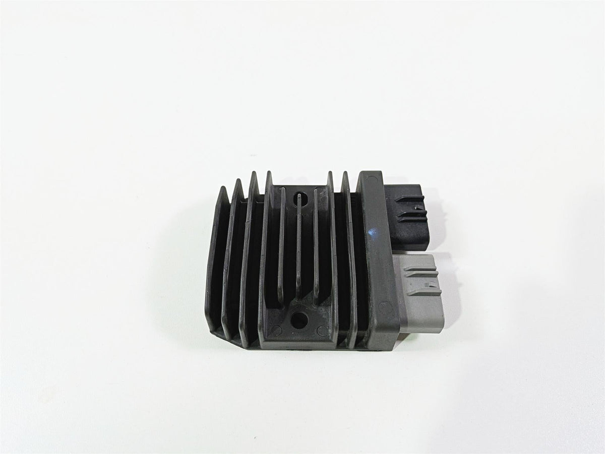 2024 Triumph Tiger 900 GT Rectifier Voltage Regulator FH027AA T1300675 {{ shop.shopifyCountryName }} - Mototech271