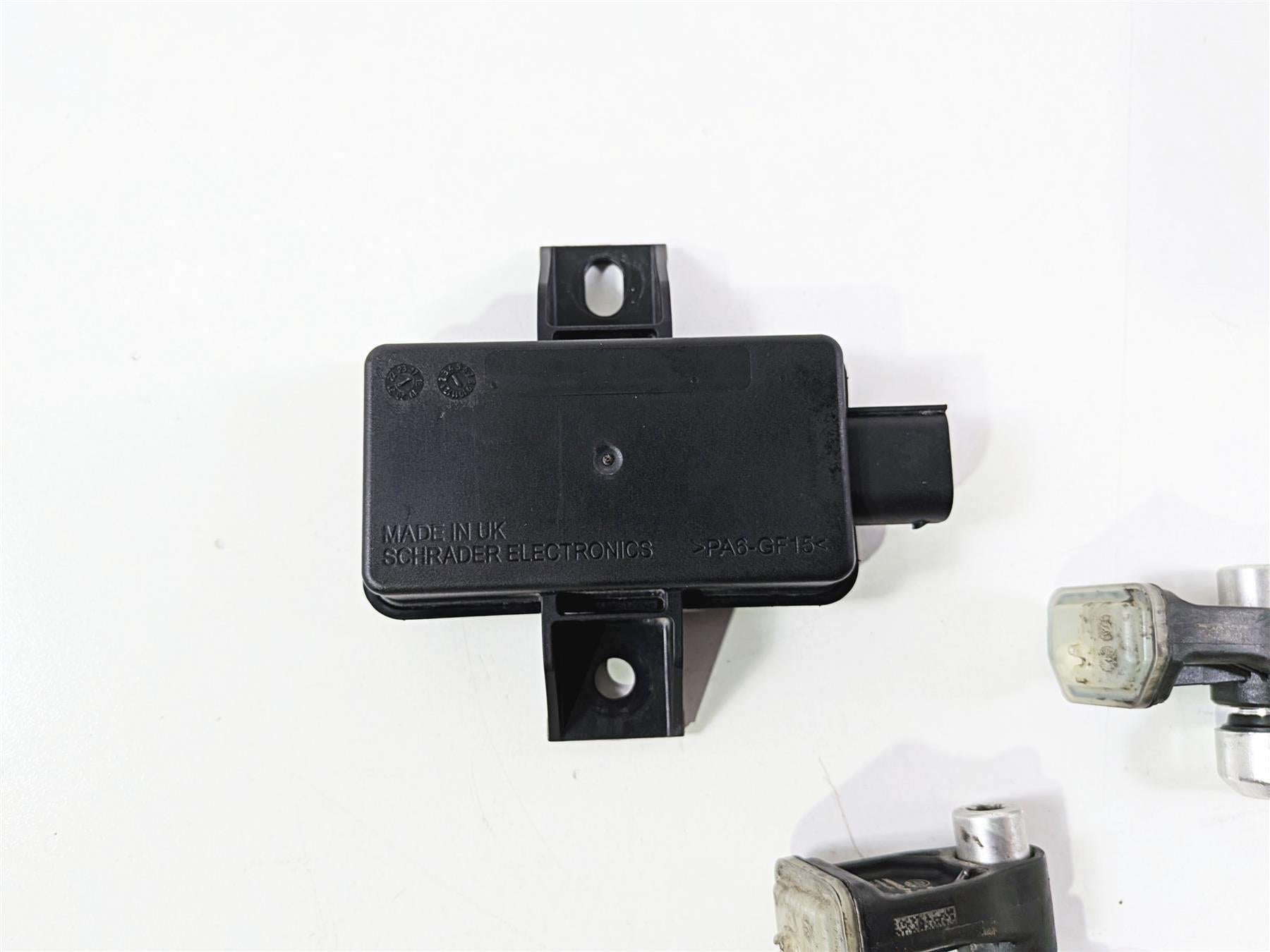 2022 BMW S1000RR K67 Tire Pressure Sensor & Module Tps 36319832032 65759832031-Mototech271