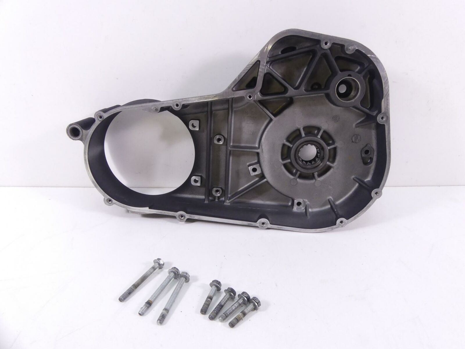 2006 Harley Touring FLHTCUI Electra Glide Inner Primary Drive Cover 60677-01C {{ shop.shopifyCountryName }} - Mototech271