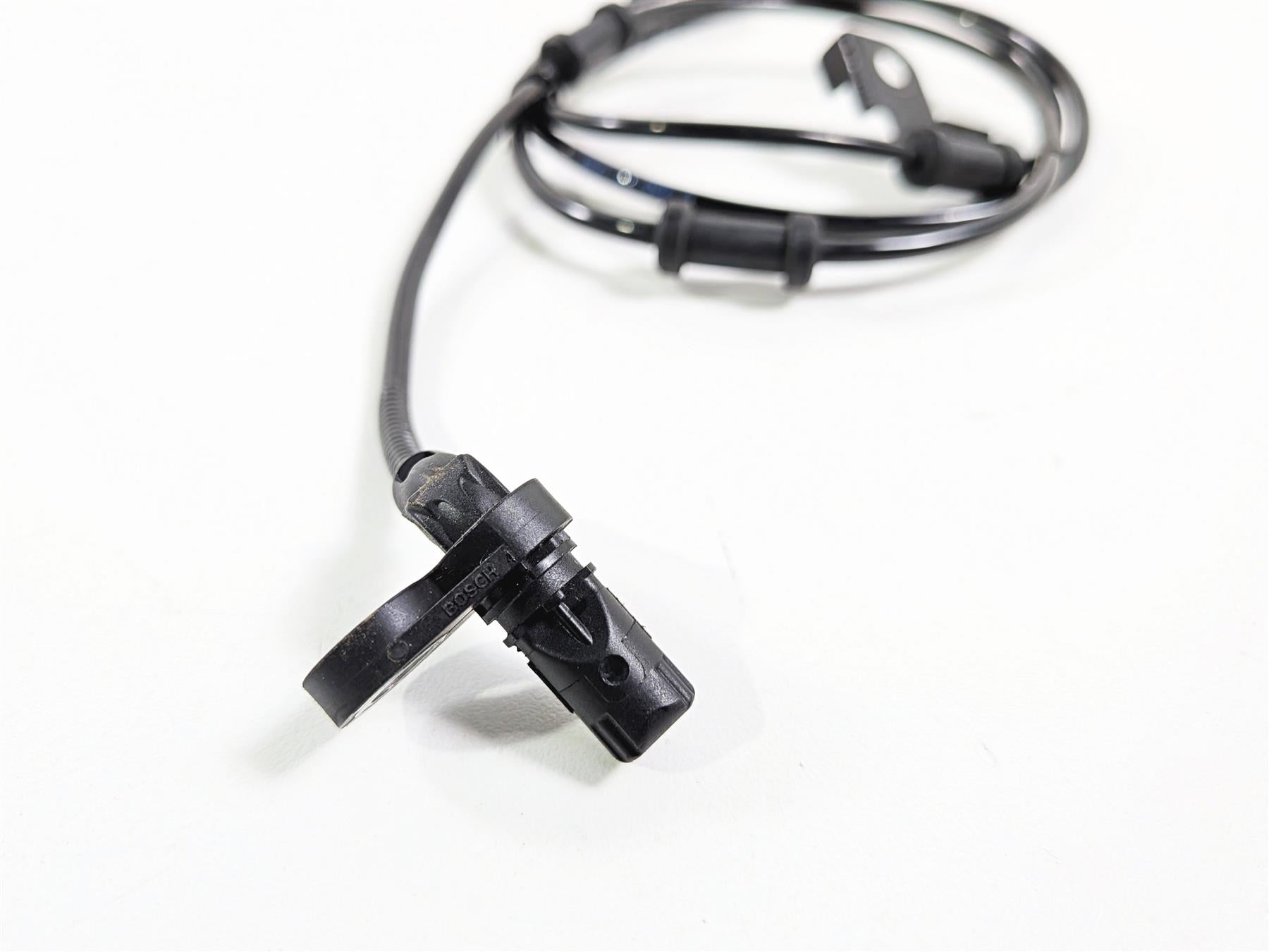 2022 Kawasaki ZX10R ZX1000 Ninja Front Abs Brake Wheel Speed Sensor 21176-0979 {{ shop.shopifyCountryName }} - Mototech271