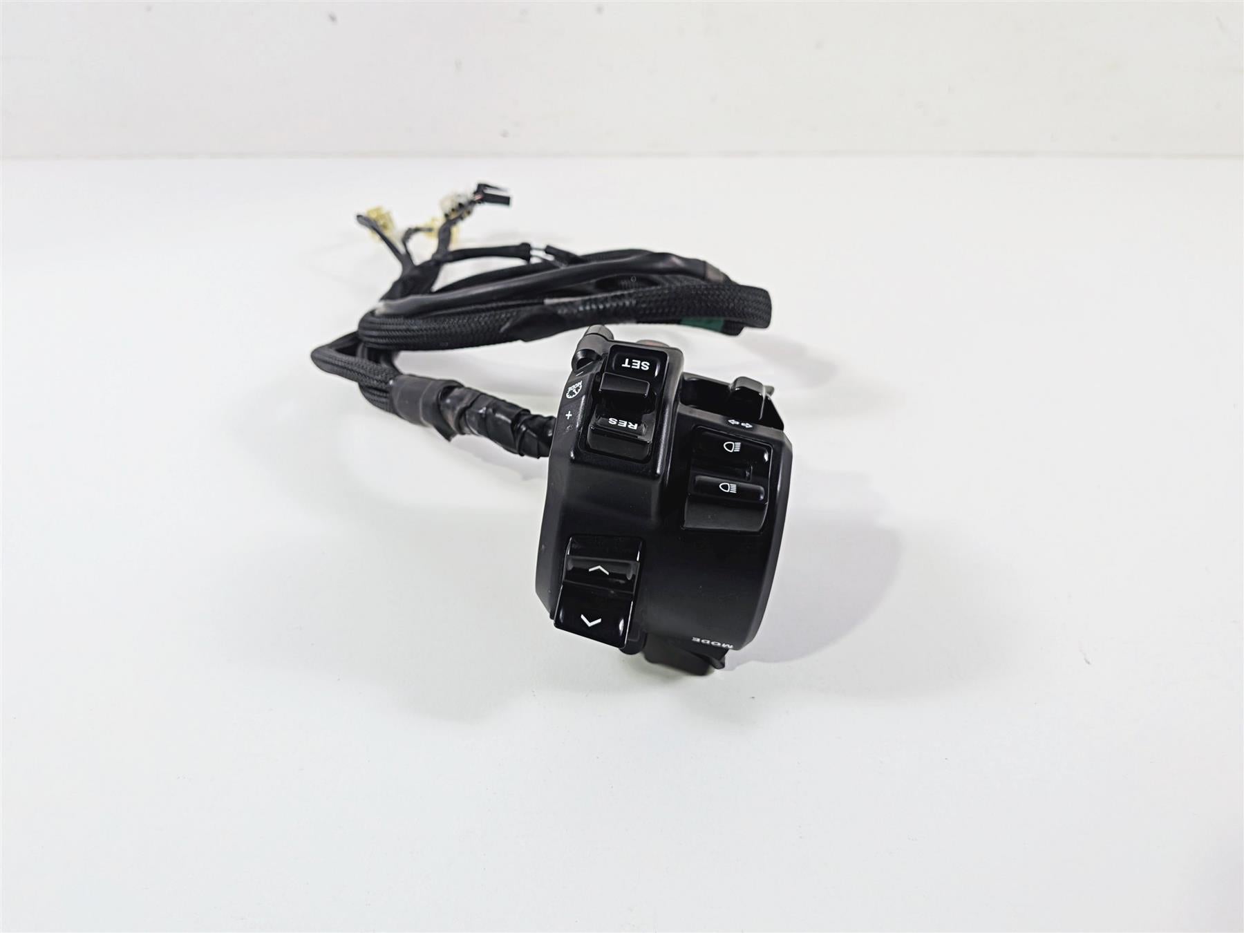 2023 Yamaha MT10 MTN1000 Left Hand Control Switch Cruise BGG-83954-00-00 {{ shop.shopifyCountryName }} - Mototech271