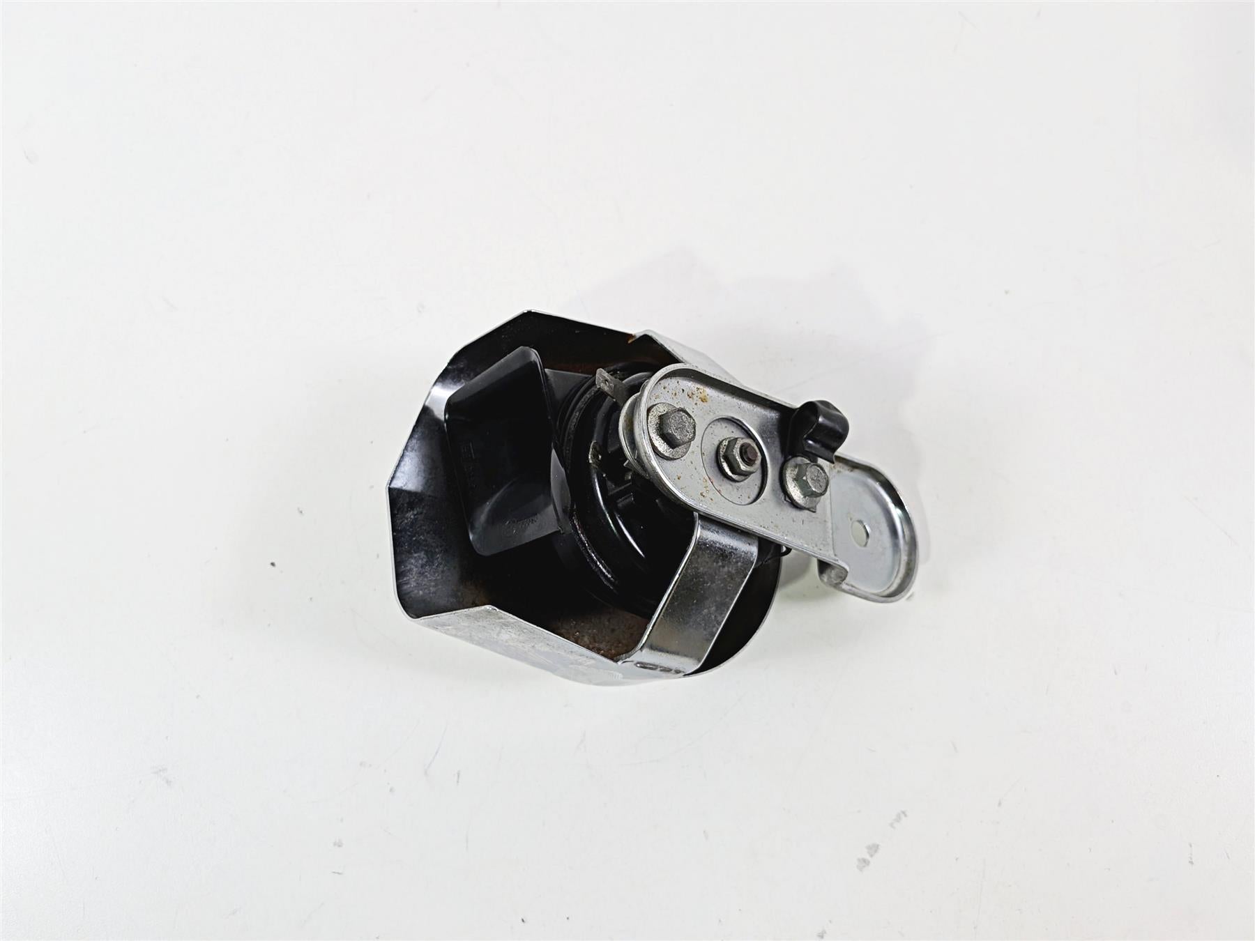 2012 Harley Softail FLSTF Fat Boy Horn & Chrome Cover 61300478A 69060-90H {{ shop.shopifyCountryName }} - Mototech271