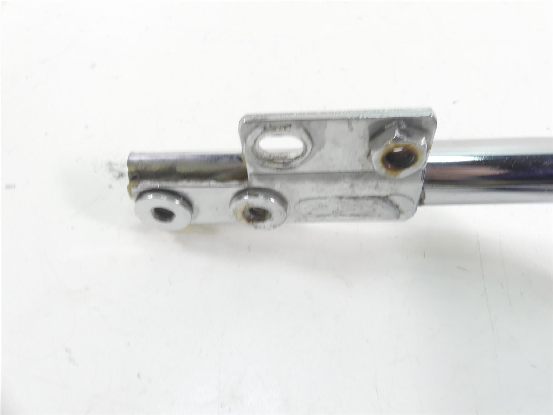 2005 Harley Touring FLHRSI Road King Chrome Lay Down License Plate Holder {{ shop.shopifyCountryName }} - Mototech271