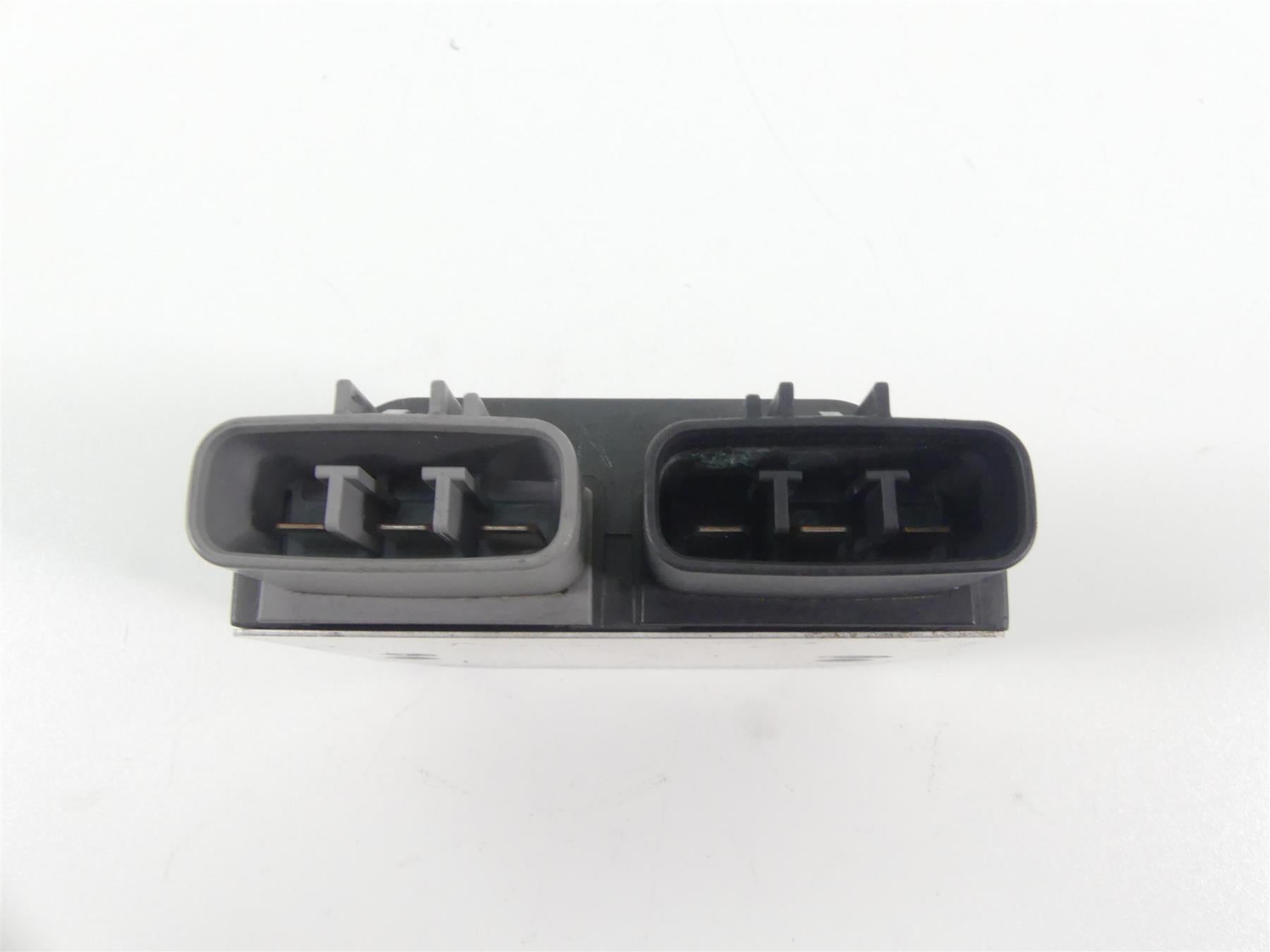 2013 Triumph Rocket 3 Touring Rectifier Voltage Regulator T1300470 FH009AA {{ shop.shopifyCountryName }} - Mototech271