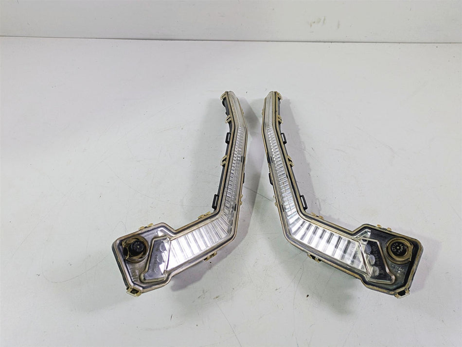 2020 Can Am Maverick X3 Turbo R STD Front Signature Running Light Set 710004994 {{ shop.shopifyCountryName }} - Mototech271