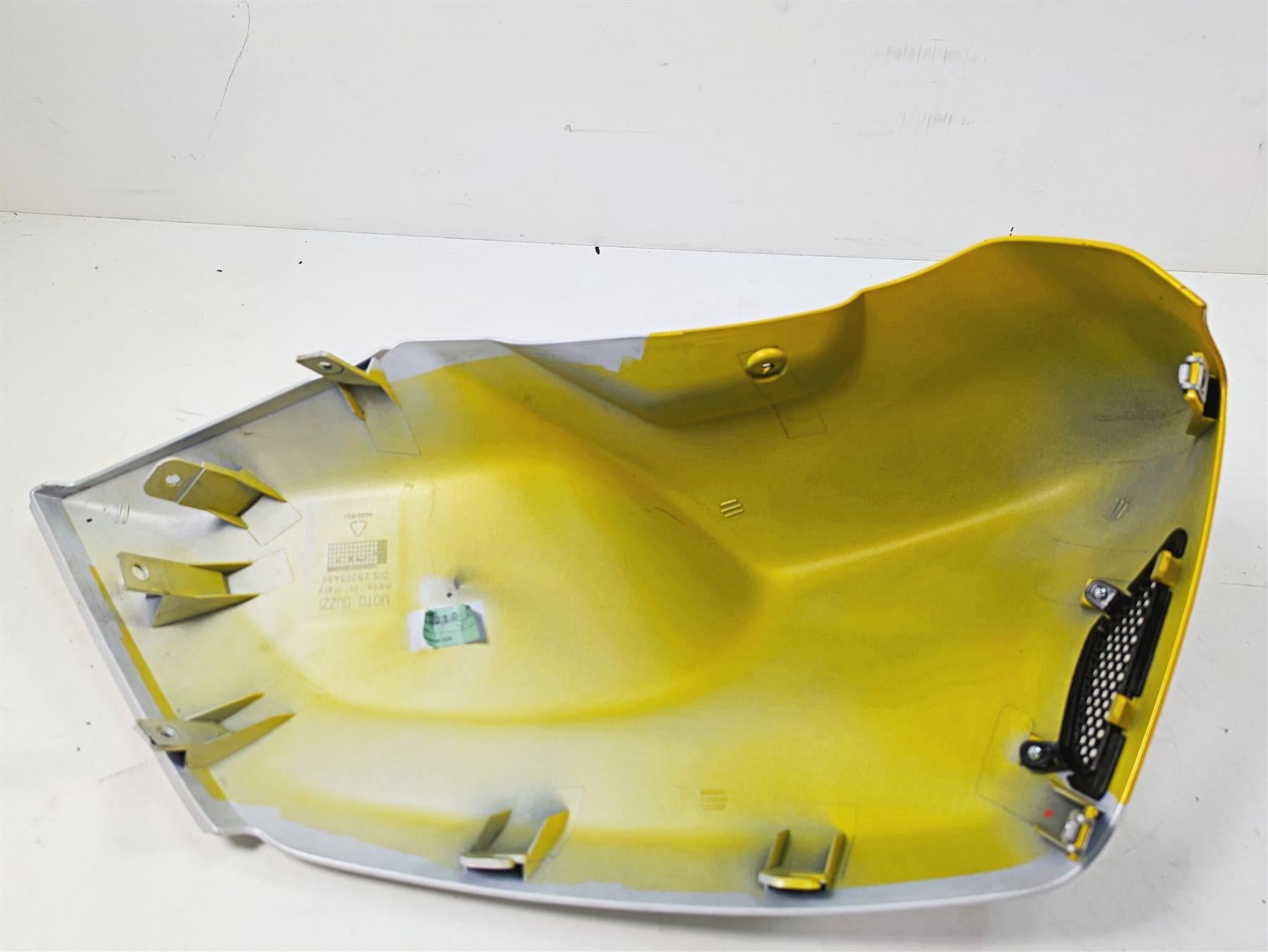 2020 Moto Guzzi V85 TT Adventure Right Tank Cover Yellow Sahara 2H003245000Z1 {{ shop.shopifyCountryName }} - Mototech271