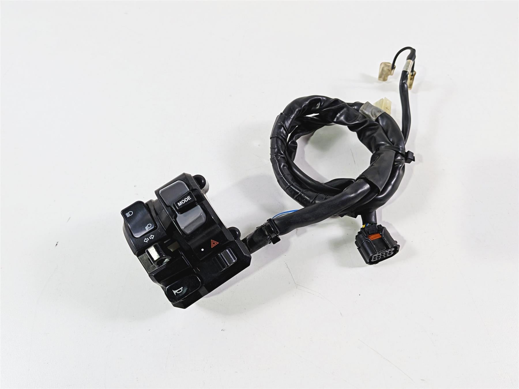 2016 Yamaha YZF R1 RN32 Left Hand Control Switch 2CR-83969-00-00 {{ shop.shopifyCountryName }} - Mototech271