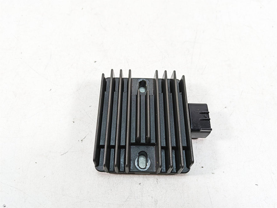 2022 Yamaha Waverunner EX Sp EX1050BX Rectifier Voltage Regulator 6D3-81960-01 {{ shop.shopifyCountryName }} - Mototech271