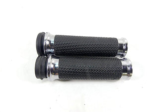 2016 Harley Softail FLS Slim Left Right Avon Hand Grip Set