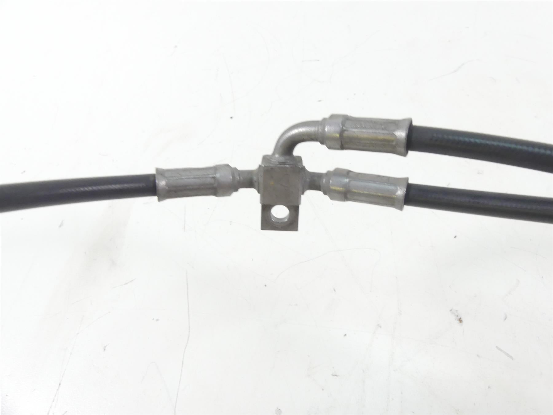 2009 Harley FXDF Dyna Fat Bob Front Brake Caliper Set + Lines 44046-08 44487-08 {{ shop.shopifyCountryName }} - Mototech271