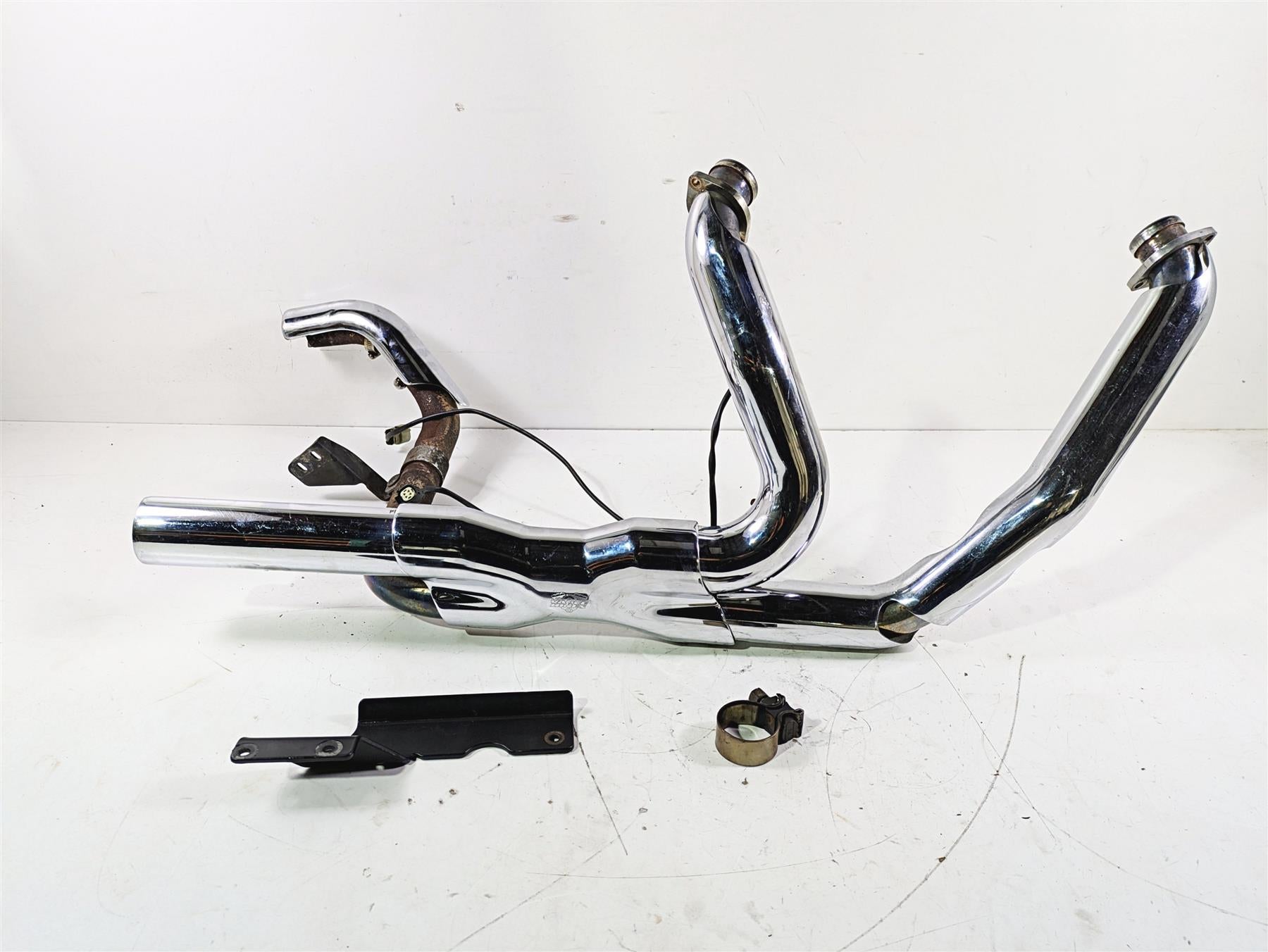 2016 Harley Touring FLTRX Road Glide Vance Hines Power Dual Header Set 46332 | Mototech271