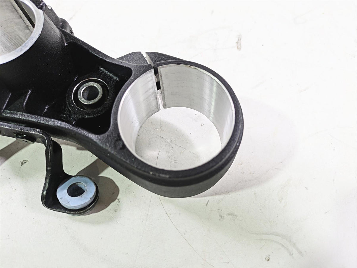 2018 Ducati Hypermotard 939 SP Upper Triple Tree Steering Clamp 34110972AA {{ shop.shopifyCountryName }} - Mototech271