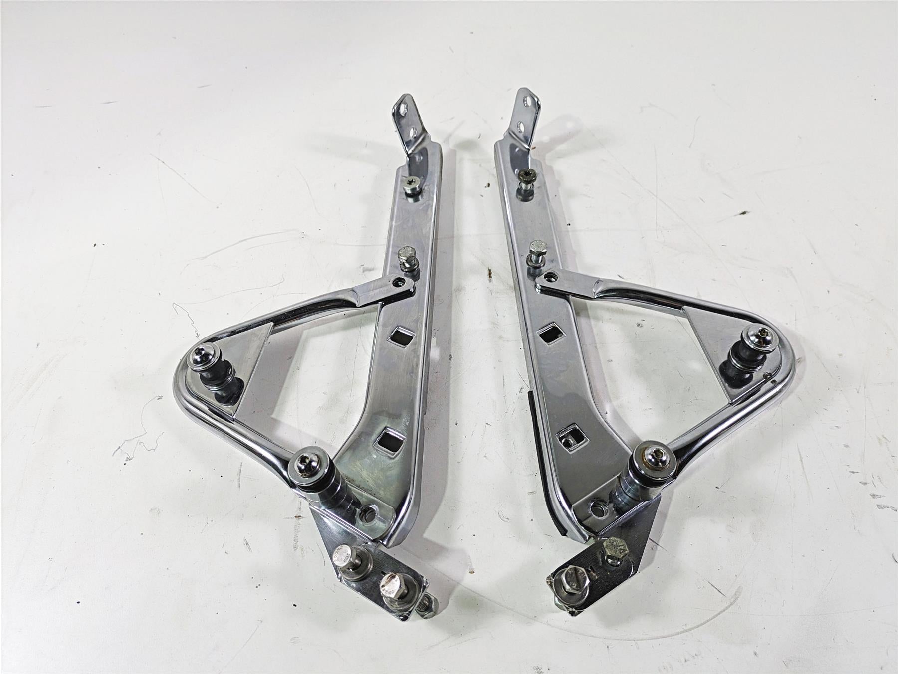 2008 Harley Touring FLHTCU E-Glide 105TH Rear Chrome Mount Rack Holder 90720-79C | Mototech271