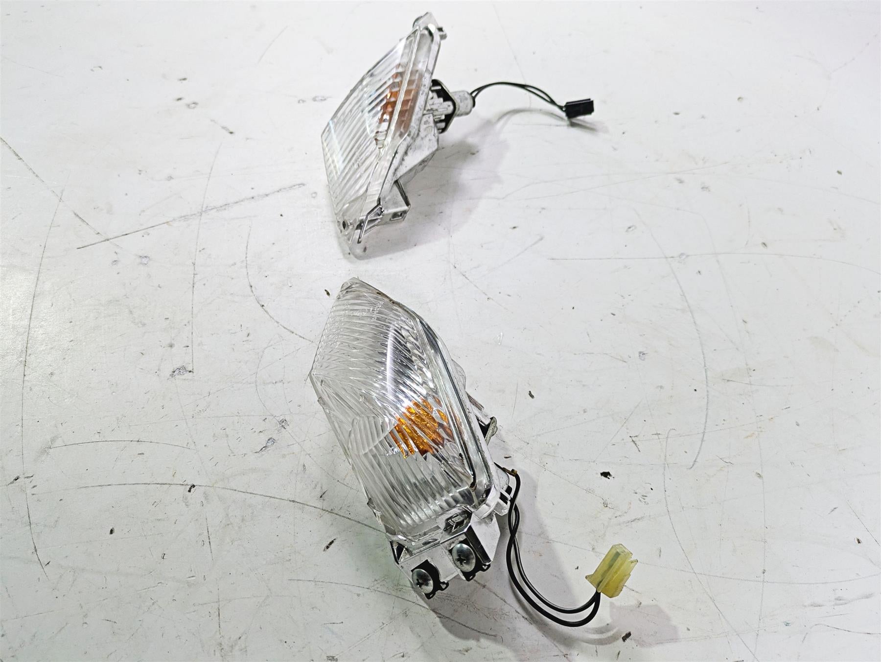 2016 Suzuki GSXR1000 Rear Blinkers Turn Signal Set 35603-47H00 35604-47H00 {{ shop.shopifyCountryName }} - Mototech271