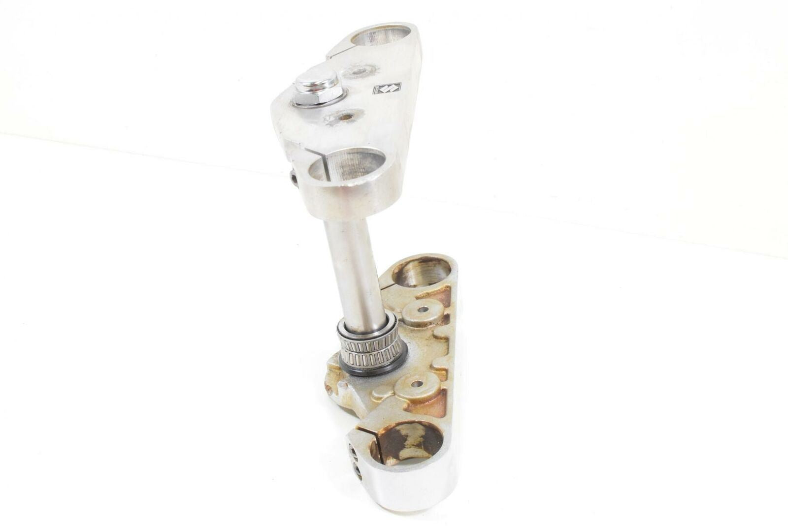 2004 Suzuki VZ1600 Marauder Upper & Lower Triple Tree Set K4403-71421 {{ shop.shopifyCountryName }} - Mototech271