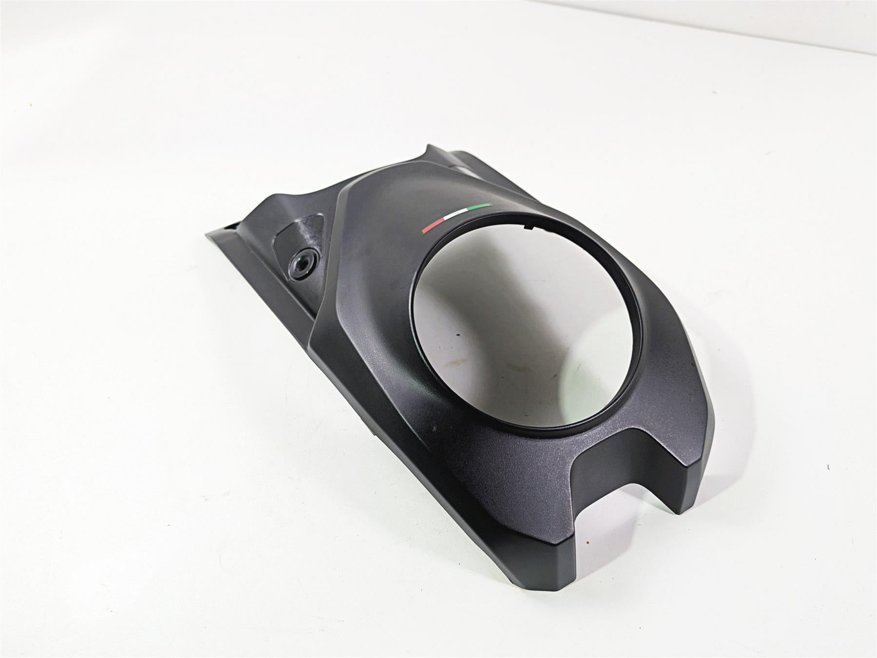 2022 Ducati Hypermotard 950 Center Tank Fairing Cover 48019421A {{ shop.shopifyCountryName }} - Mototech271