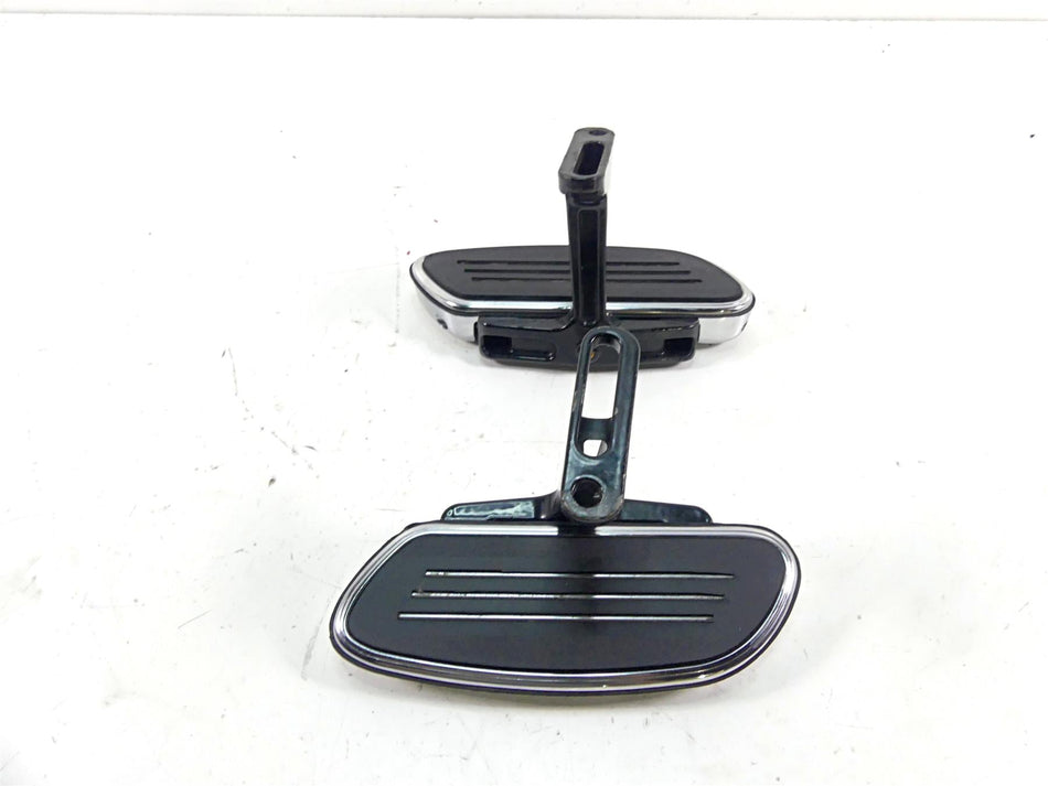 2006 Harley Touring FLHTCU SE E-Glide Rear Floorboard Floor Board Set 47373-04 {{ shop.shopifyCountryName }} - Mototech271