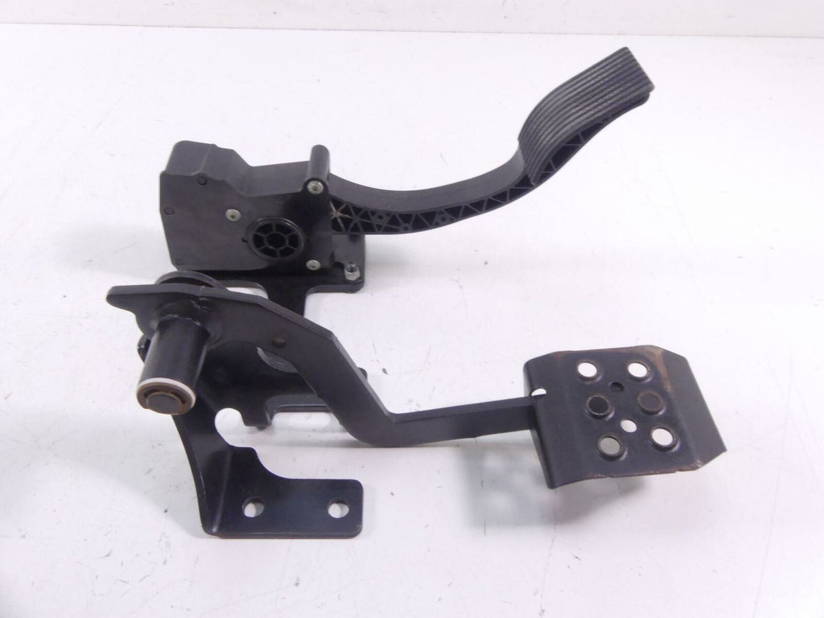 2018 Polaris RZR1000 EPS XP HL Brake & Accelerate Foot Pedal Set 401635 {{ shop.shopifyCountryName }} - Mototech271