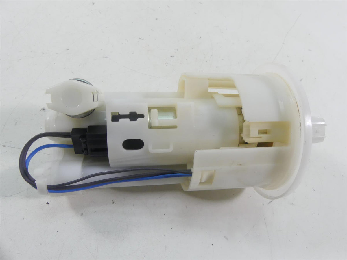 2019 Triumph Street Triple 765R Denso Fuel Gas Petrol Pump - Tested T2400735 {{ shop.shopifyCountryName }} - Mototech271